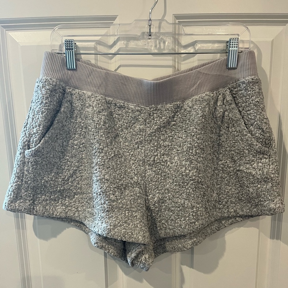 Aerie Grey Shorts Size Large